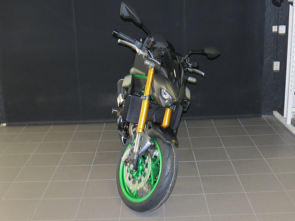 Kawasaki Z 900 SE 2027 - miniatyr 3