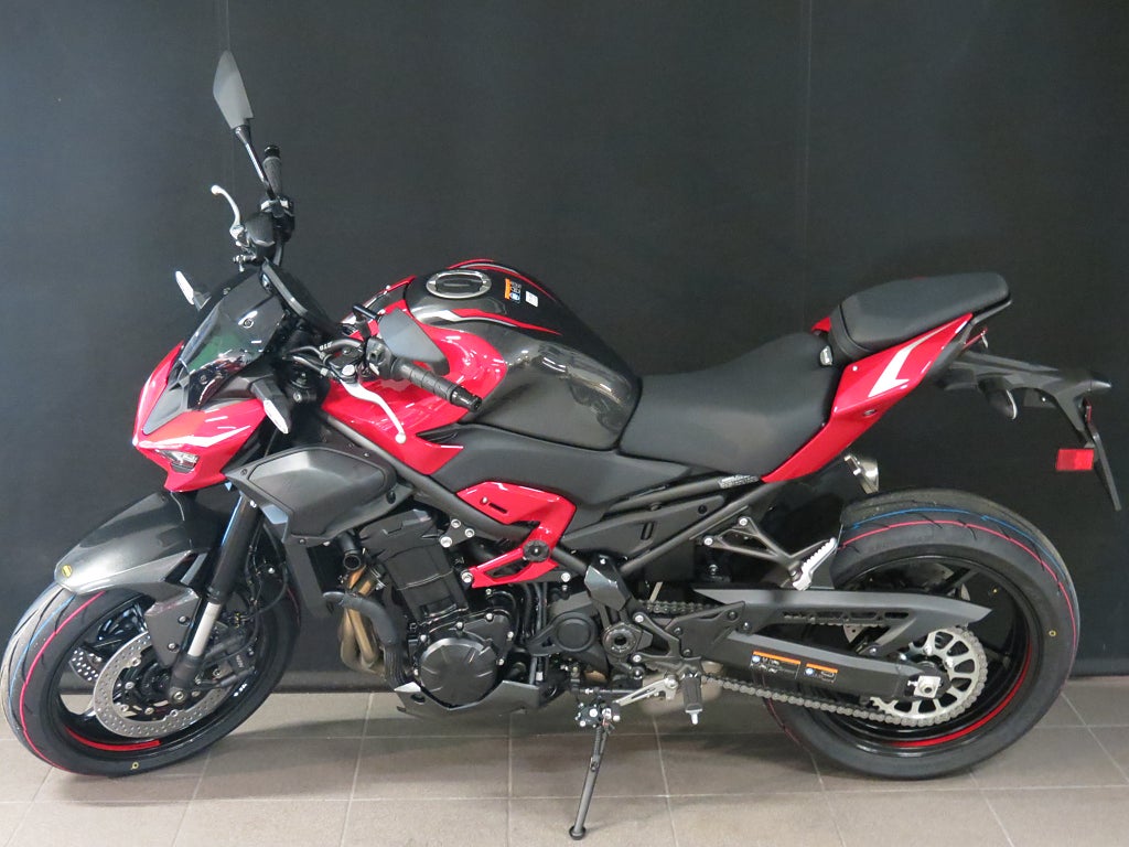 Kawasaki Z 900 2027 - miniatyr 2