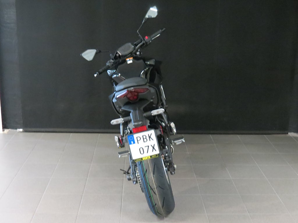 Kawasaki Z 650 S 2027 - miniatyr 5