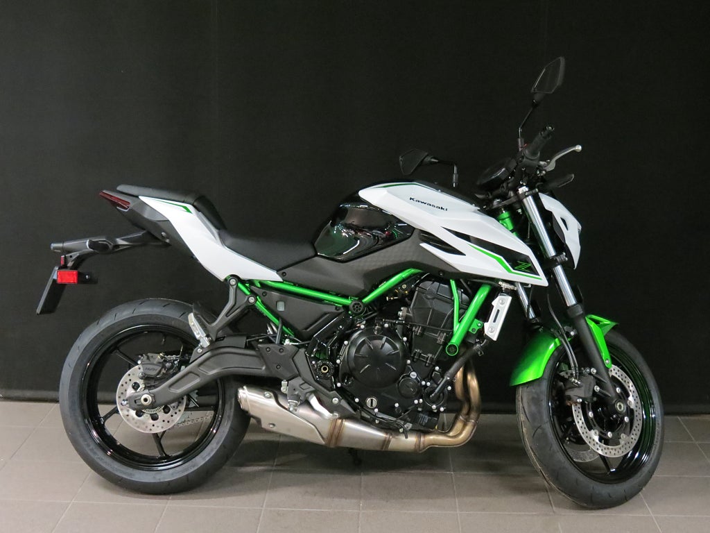 Kawasaki Z 650 S 2027 - miniatyr 4