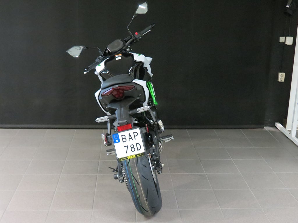 Kawasaki Z 650 S 2027 - miniatyr 5