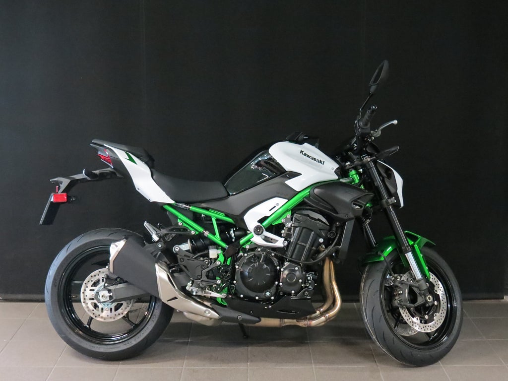 Kawasaki Z 900 2027 - miniatyr 4