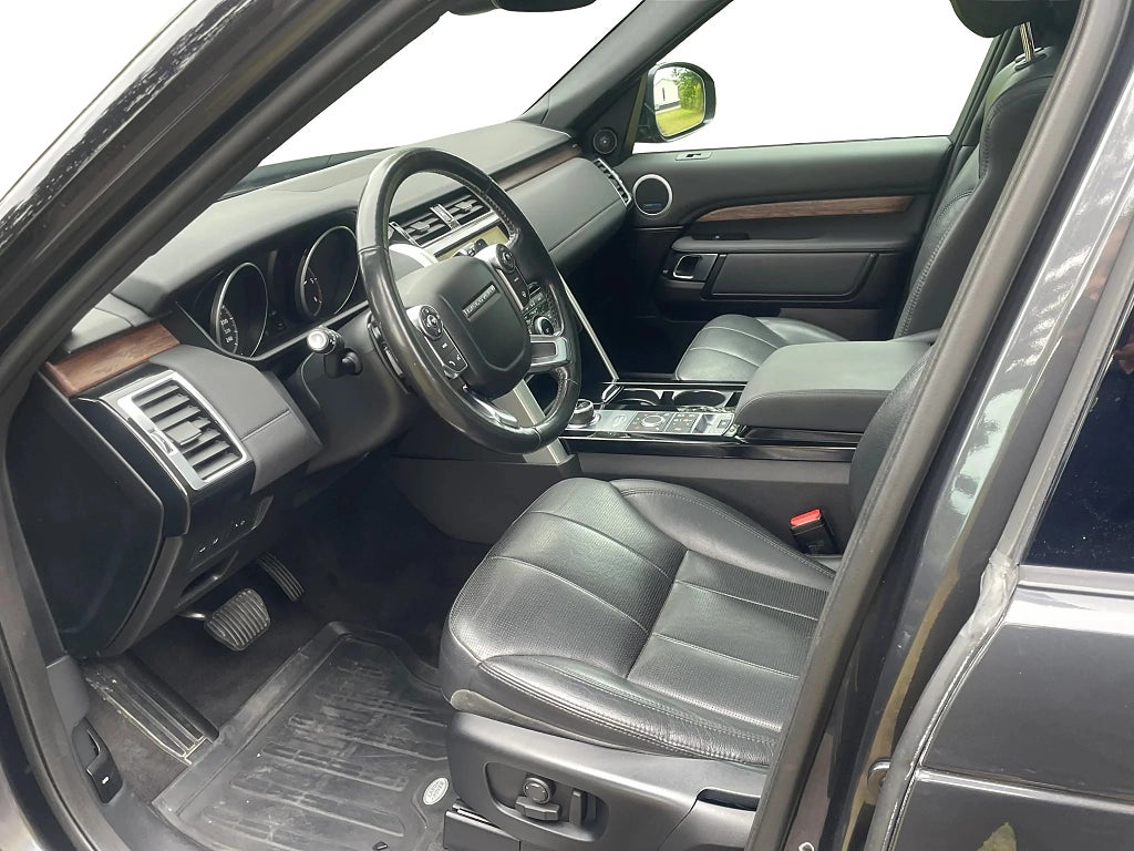 Land Rover Discovery 2017 - miniatyr 10