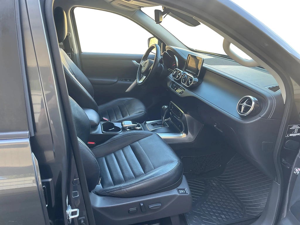 Mercedes-Benz X 250 2018 - miniatyr 11
