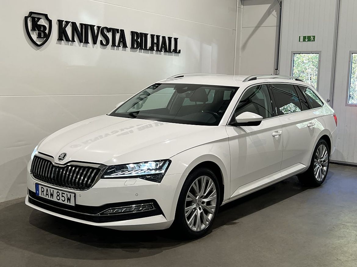 Škoda Superb 2021 - bild 1 av 1