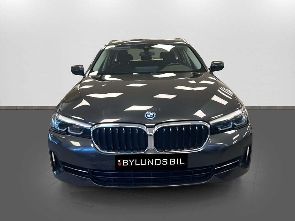 BMW 530e 2022 - miniatyr 2