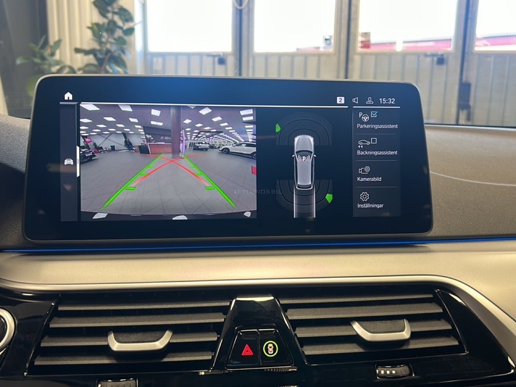 BMW 530e 2022 - miniatyr 15