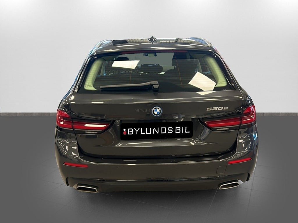BMW 530e 2022 - miniatyr 5