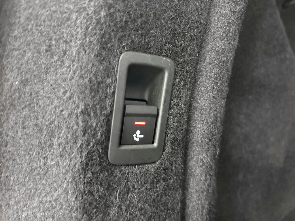 Audi A4 2020 - miniatyr 16