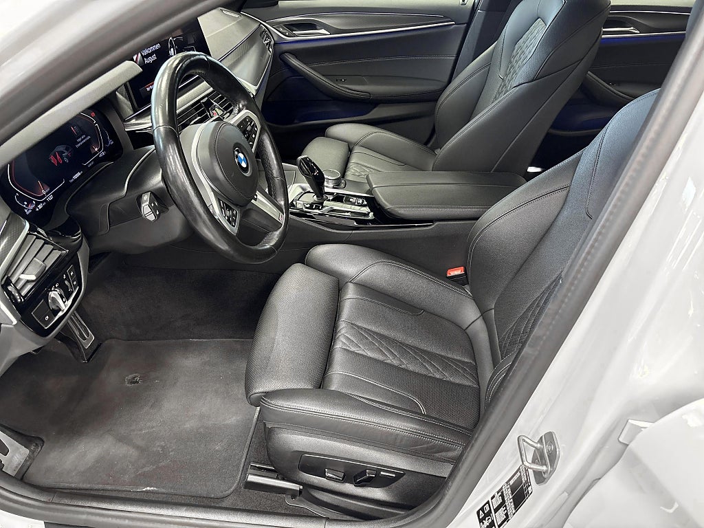 BMW 520d 2022 - miniatyr 8