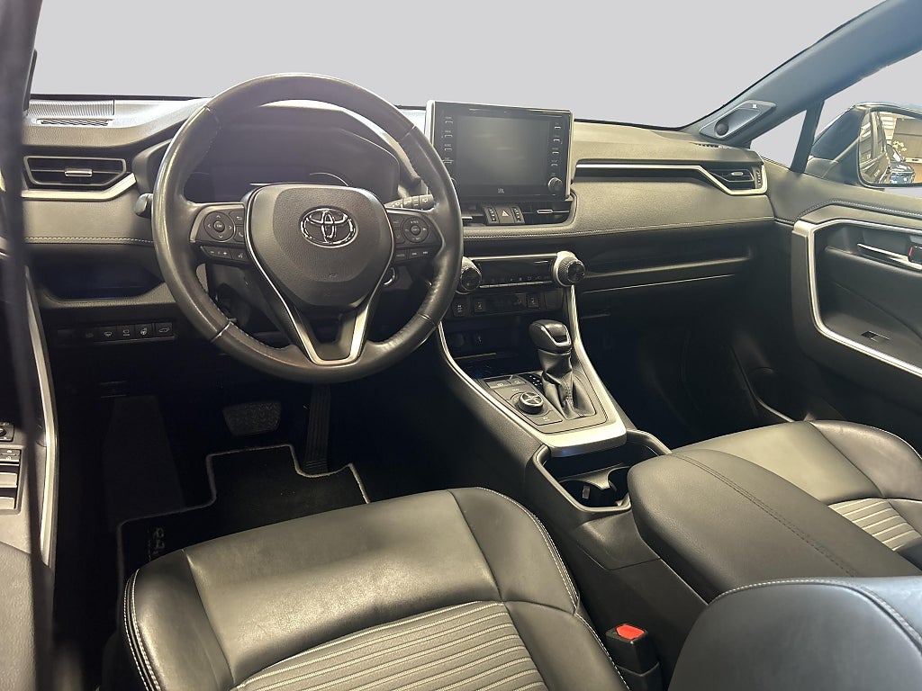 Toyota RAV4 2021 - miniatyr 7