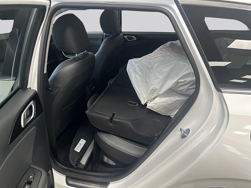 Kia Ceed 2024 - miniatyr 10