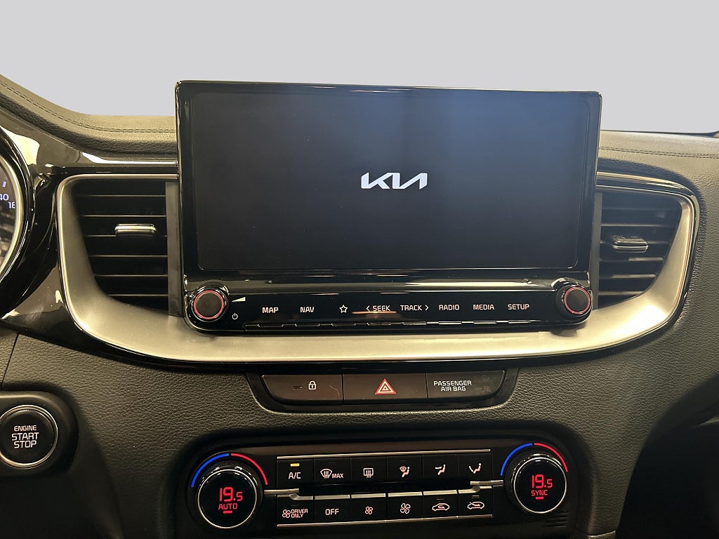 Kia Ceed 2024 - miniatyr 13