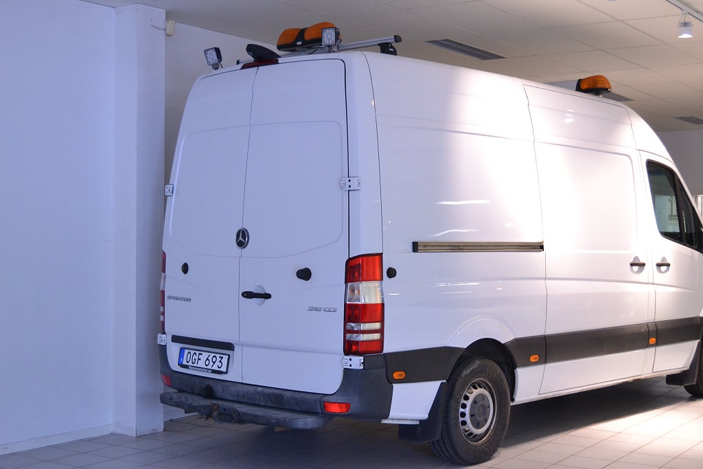 Mercedes-Benz Sprinter 2017 - miniatyr 6