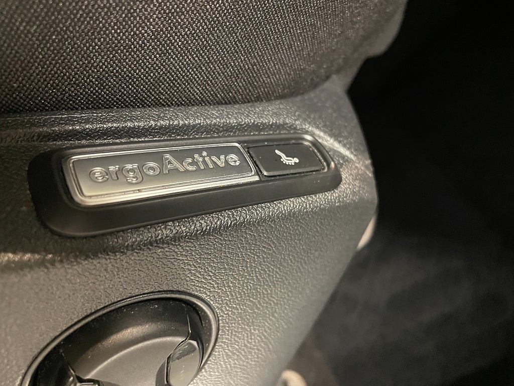 Volkswagen Tiguan 2019 - miniatyr 3
