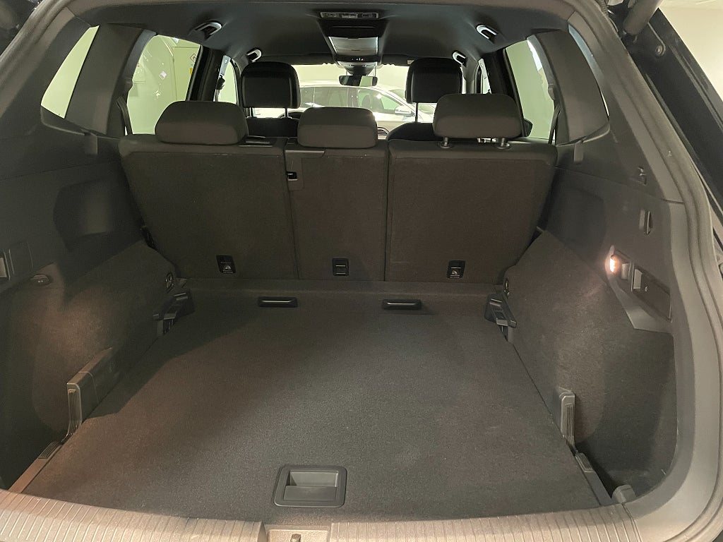 Volkswagen Tiguan 2019 - miniatyr 10