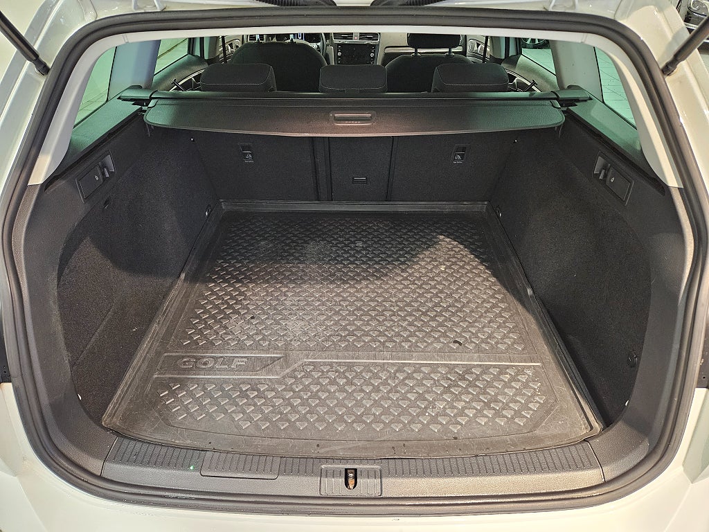Volkswagen Golf Alltrack 2020 - miniatyr 4