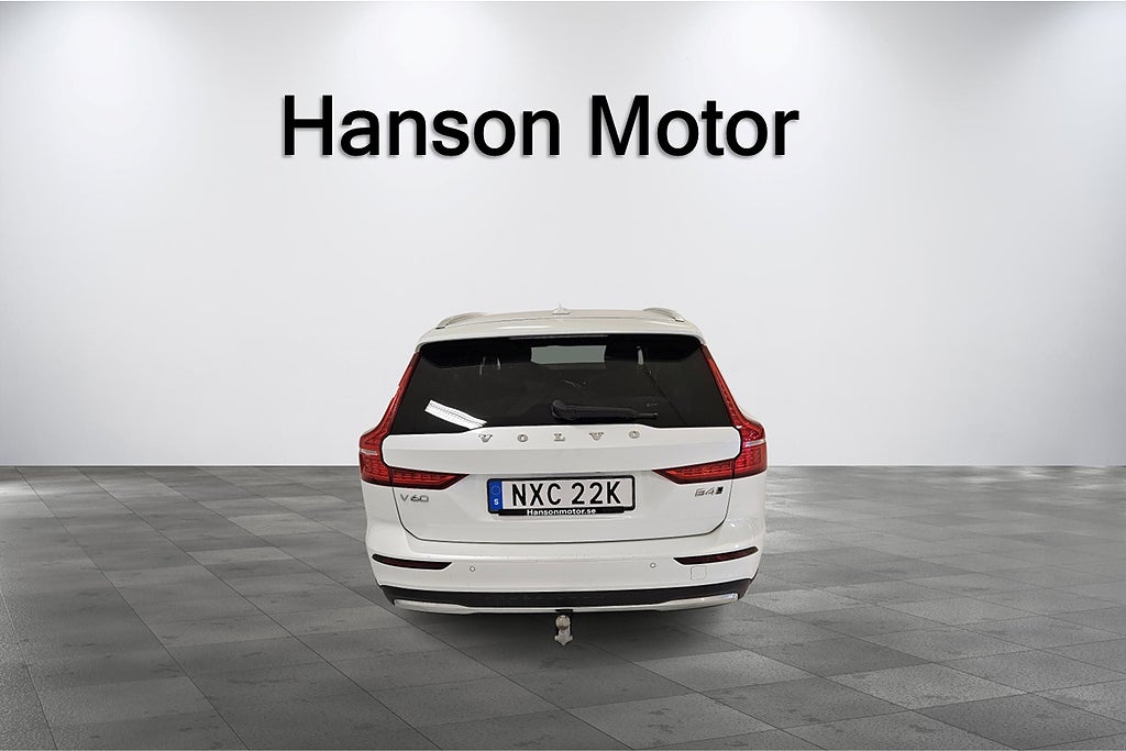 Volvo V60 Cross Country 2023 - miniatyr 3