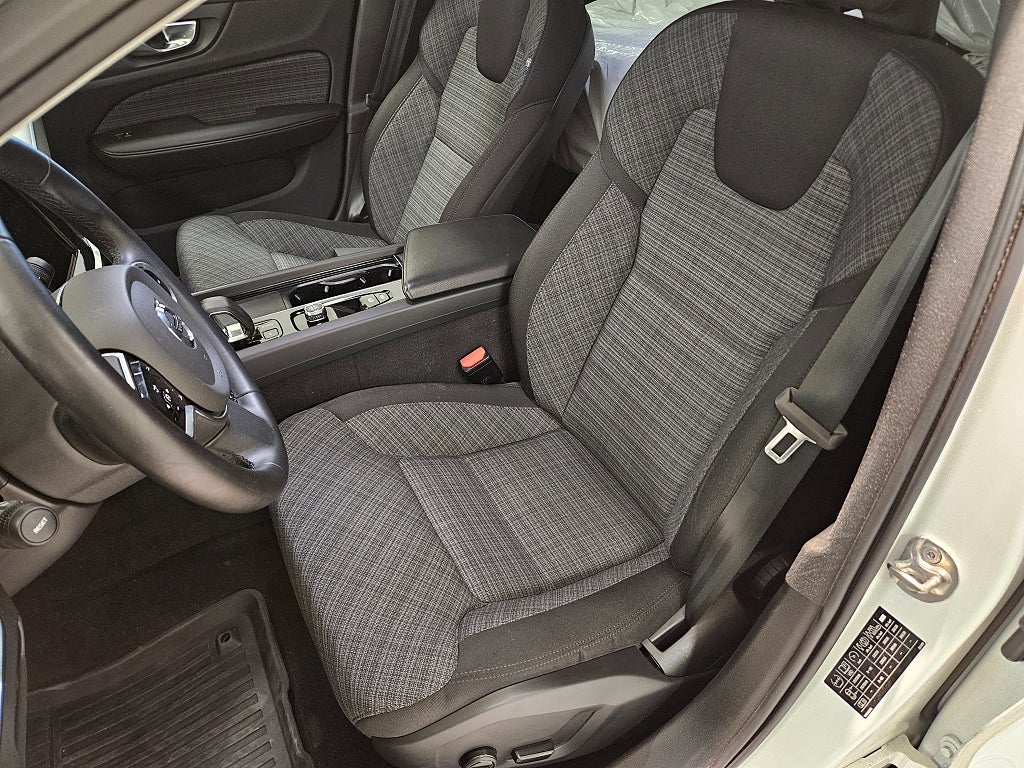 Volvo V60 Cross Country 2023 - miniatyr 7