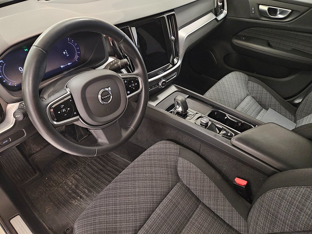 Volvo V60 Cross Country 2023 - miniatyr 8