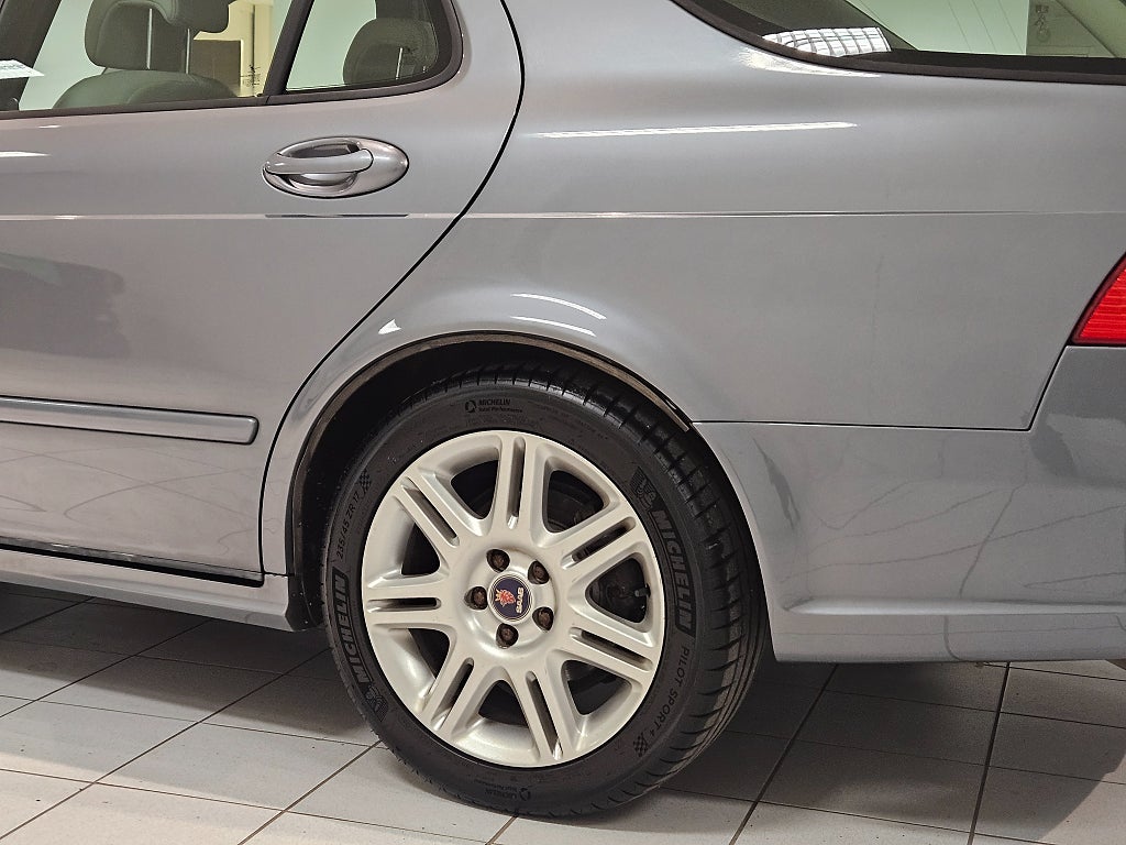 Saab 9-5 2007 - miniatyr 3