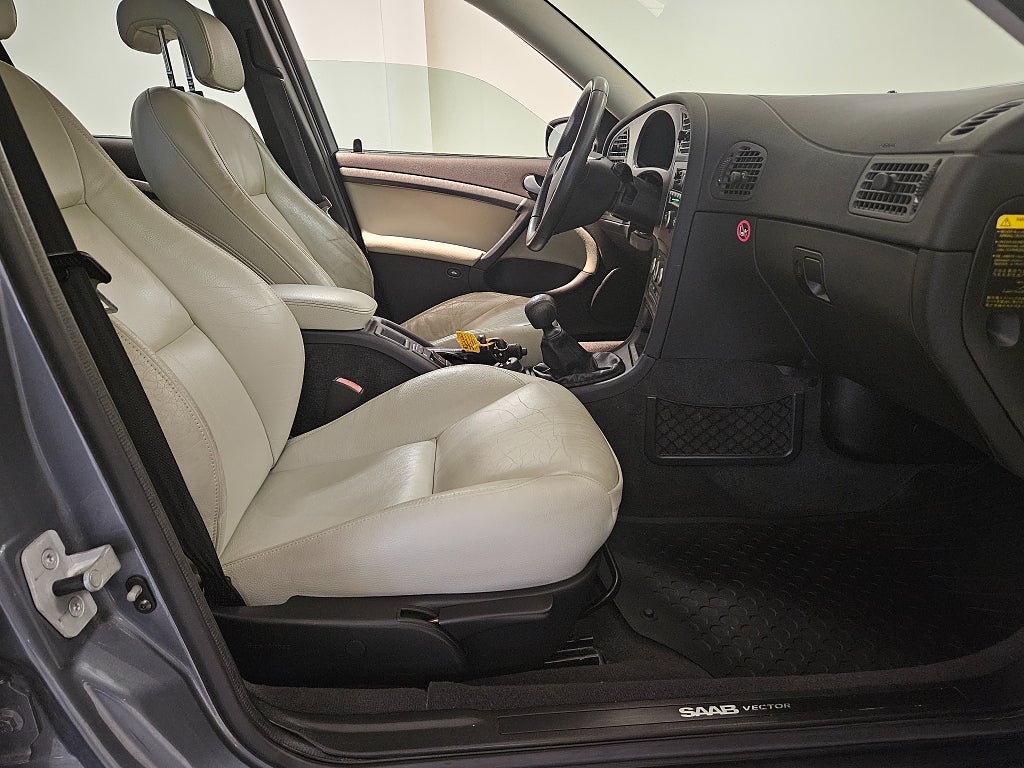 Saab 9-5 2007 - miniatyr 10