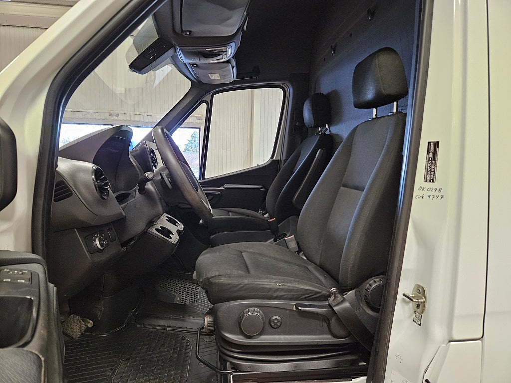 Mercedes-Benz Sprinter 2020 - miniatyr 6