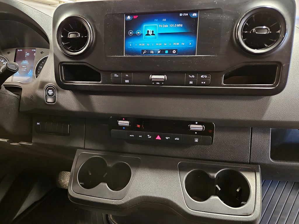 Mercedes-Benz Sprinter 2020 - miniatyr 8