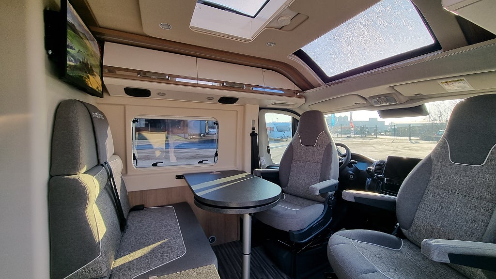 Malibu COMFORT GT SKYVIEW 640 LE * Truma D+6E *3,95%* *3500kg*Stor kyl* 2026 - miniatyr 7