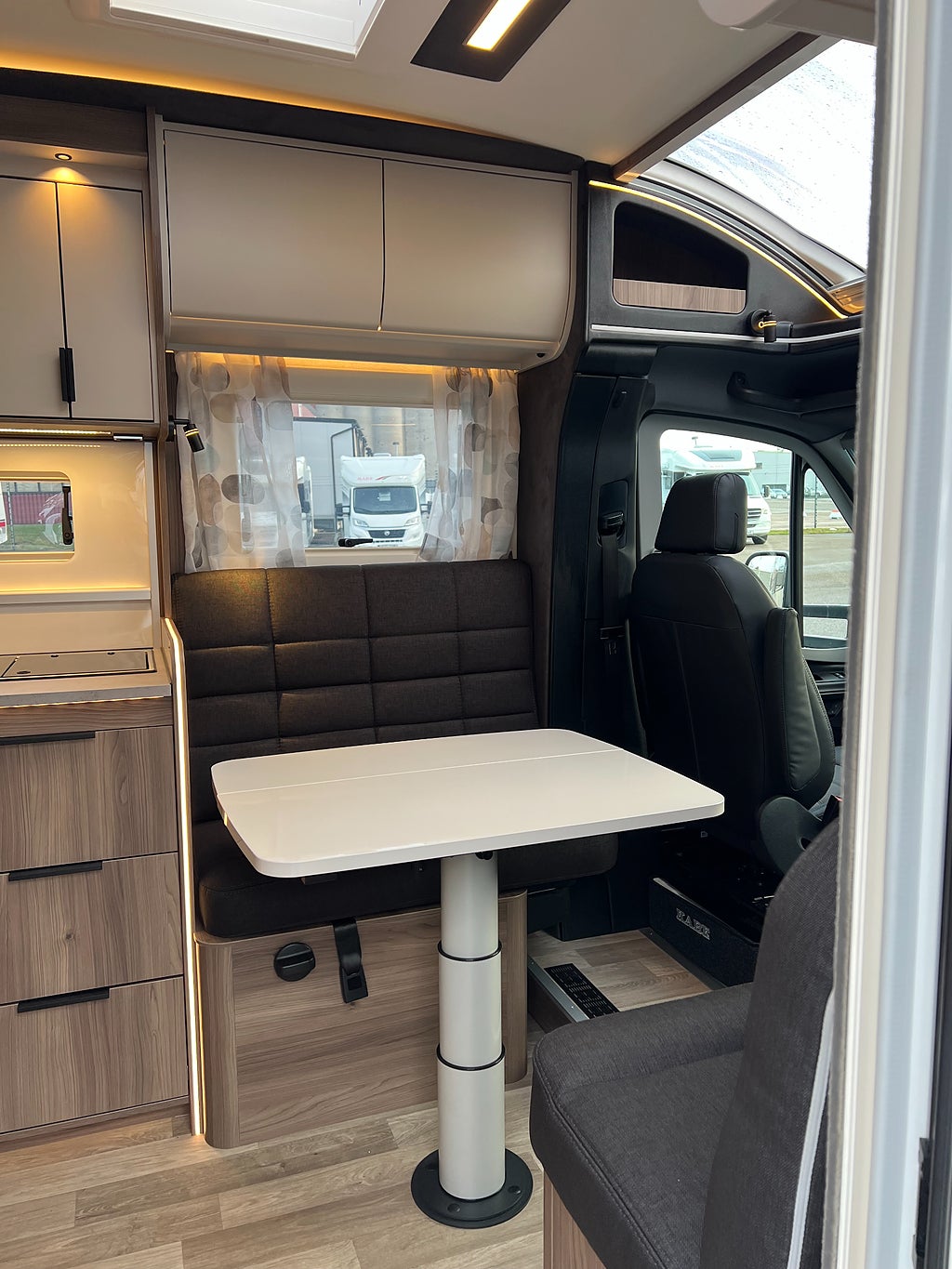 Kabe NOVUM COMPACT C 720 LGB * 3500kg * 170 hk * MARKIS *  * 2026 - miniatyr 5