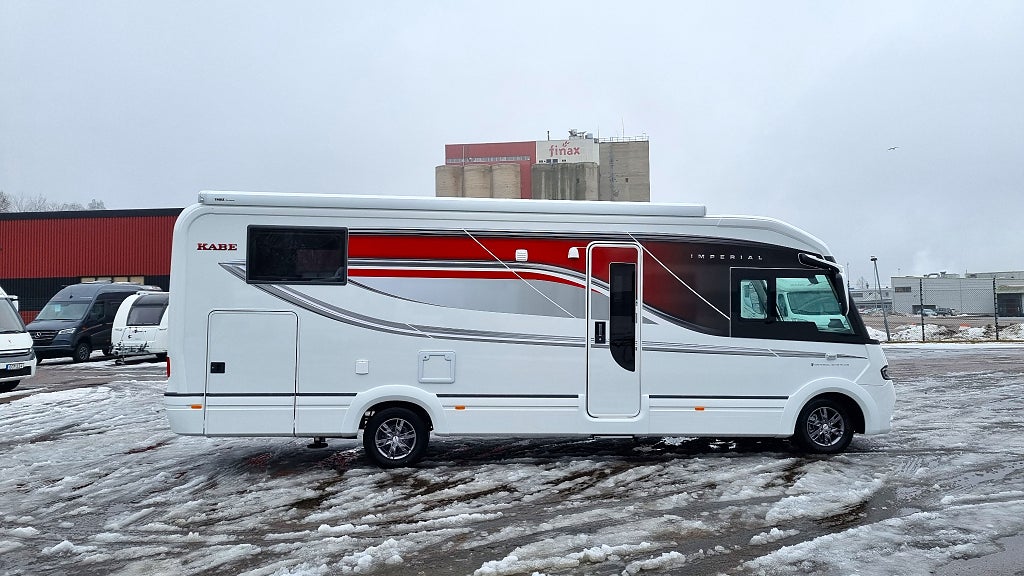 Kabe TRAVEL MASTER MR I 830 LGB IMPERIAL *190 HK * BAKHJULSDRIVEN * 2026 - miniatyr 4