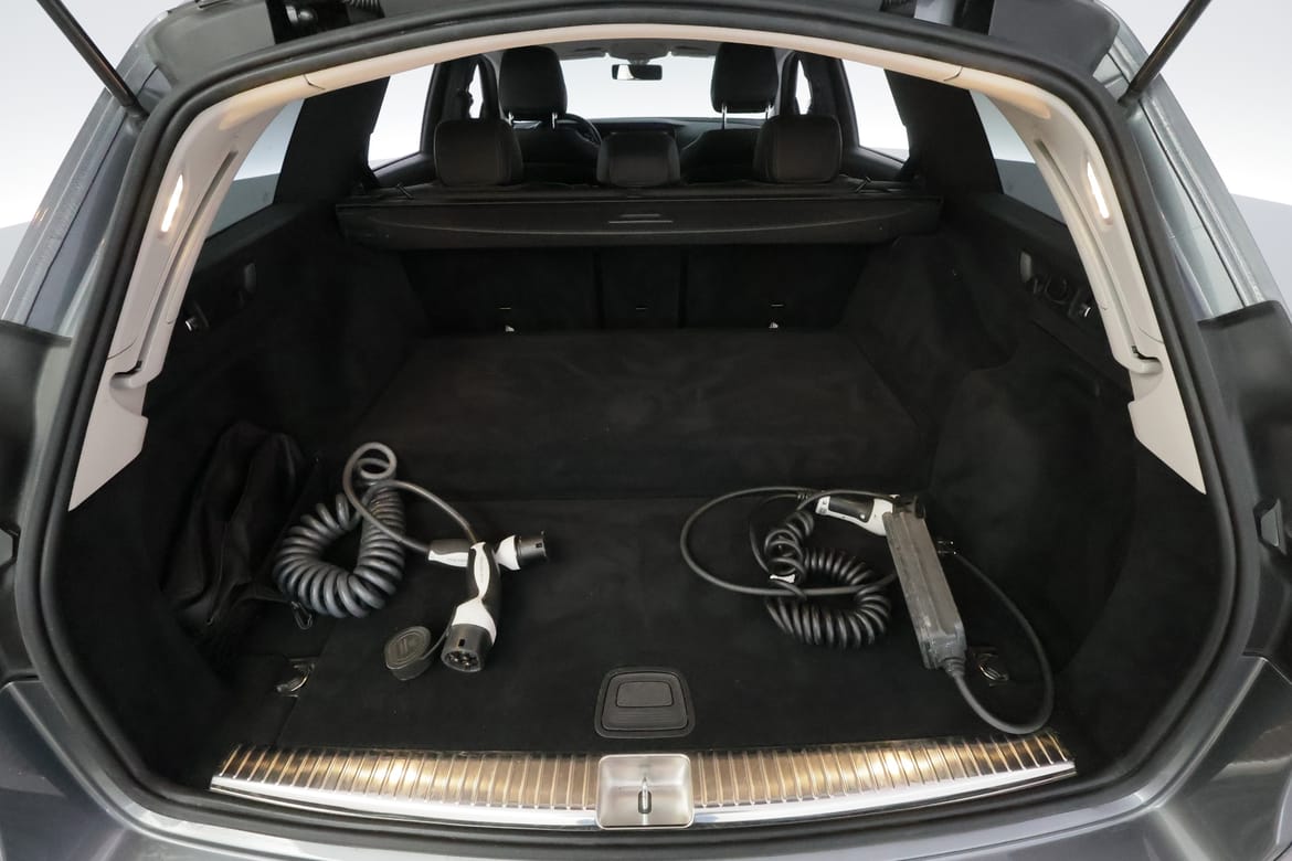 Mercedes-Benz E-Klass 2020 - miniatyr 8