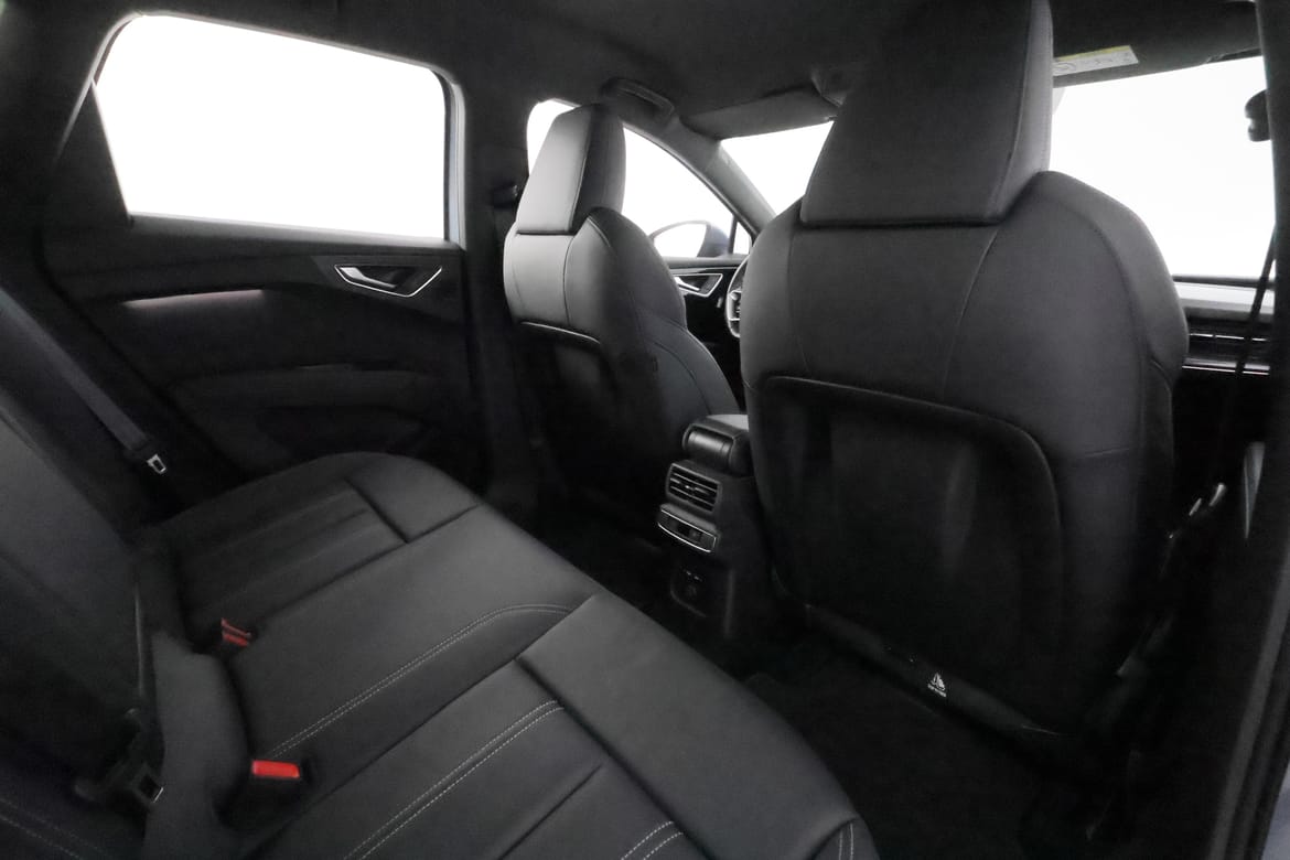 Audi Q4 e-tron 2023 - miniatyr 21