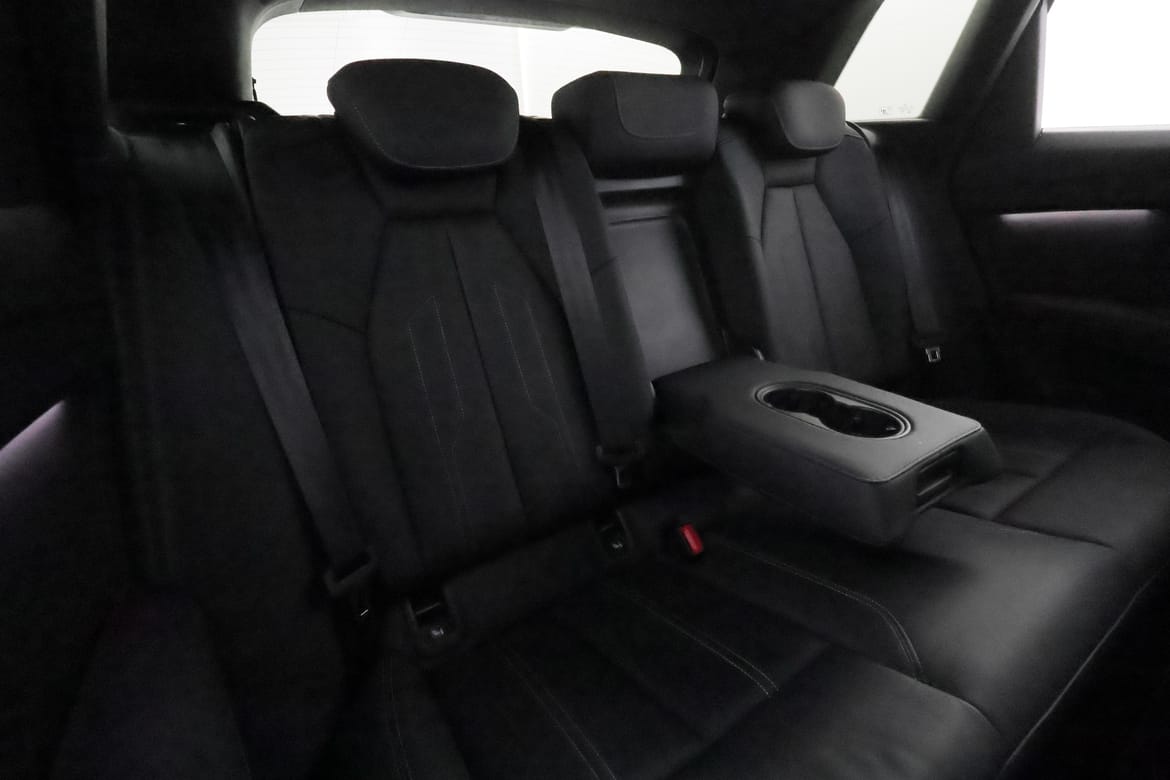 Audi Q4 e-tron 2023 - miniatyr 22