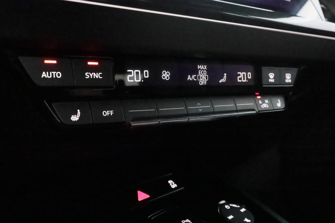 Audi Q4 e-tron 2023 - miniatyr 26