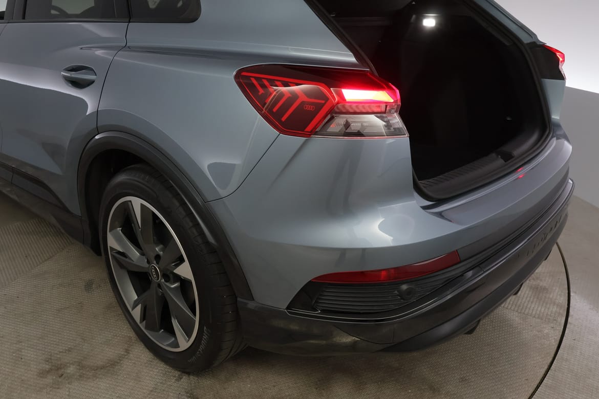 Audi Q4 e-tron 2023 - miniatyr 7