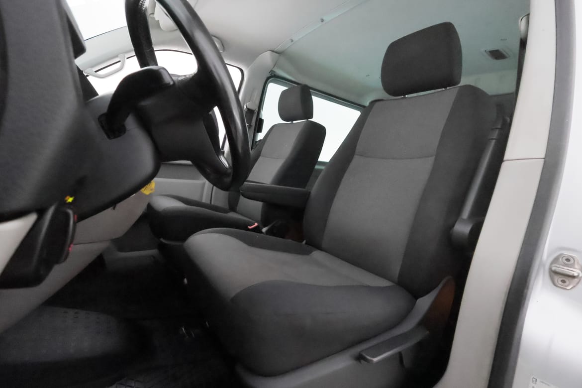 Volkswagen Transporter 2016 - miniatyr 10