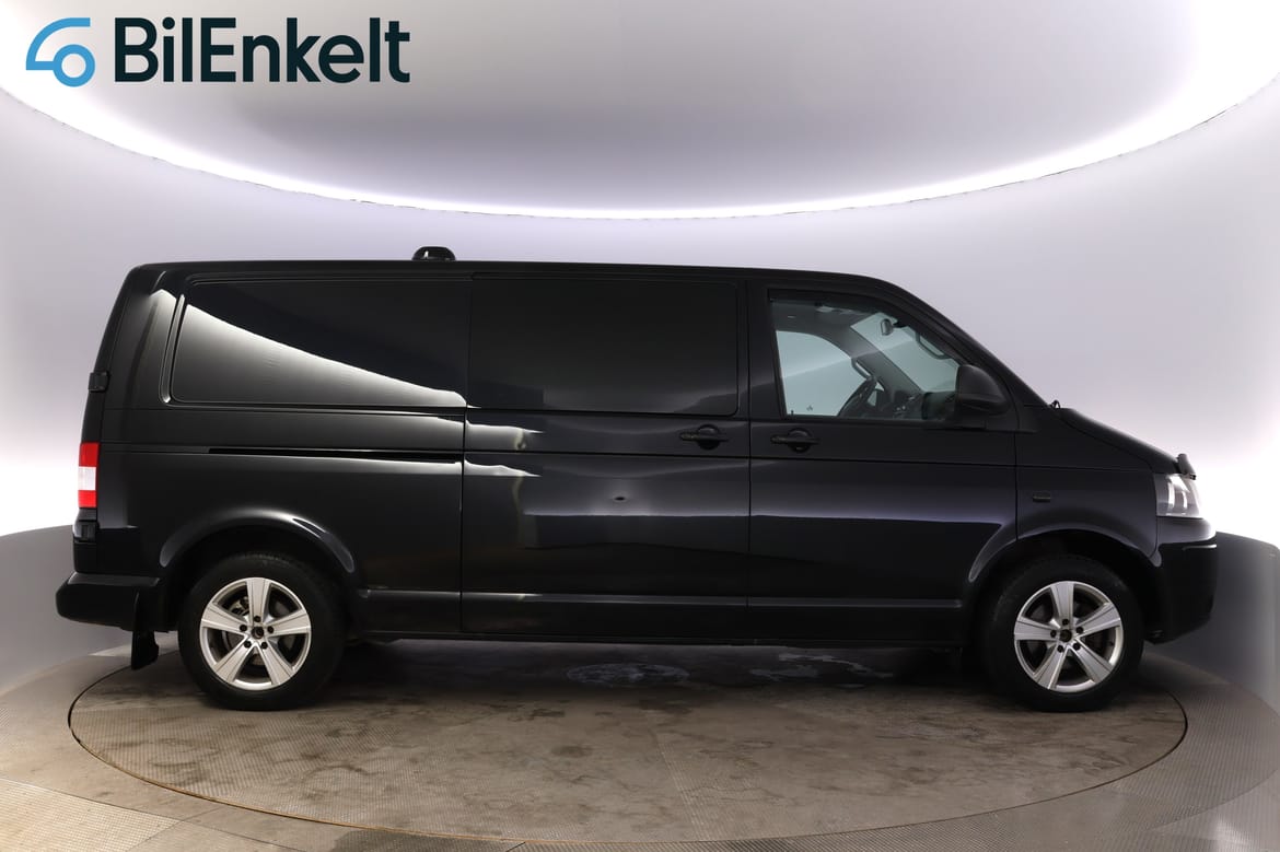 Volkswagen Transporter 2012 - miniatyr 2