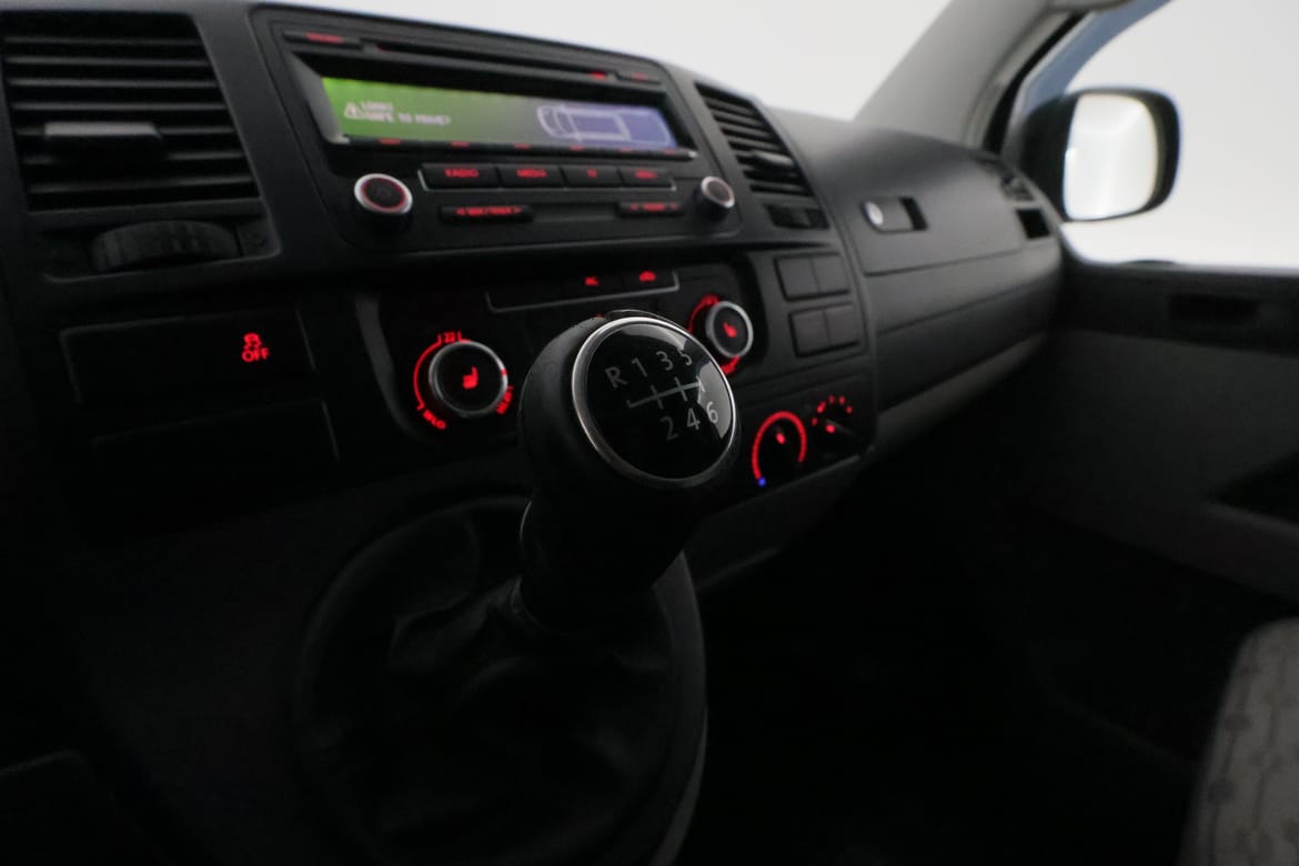 Volkswagen Transporter 2012 - miniatyr 16