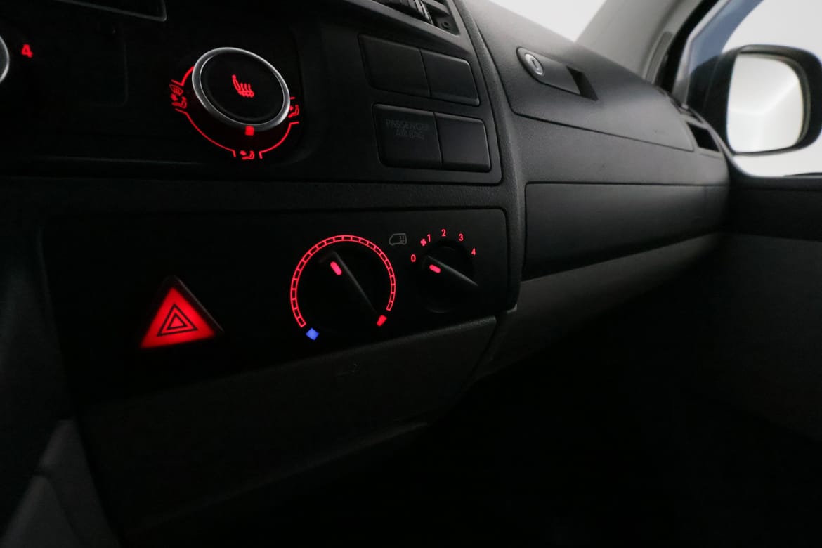 Volkswagen Transporter 2012 - miniatyr 18
