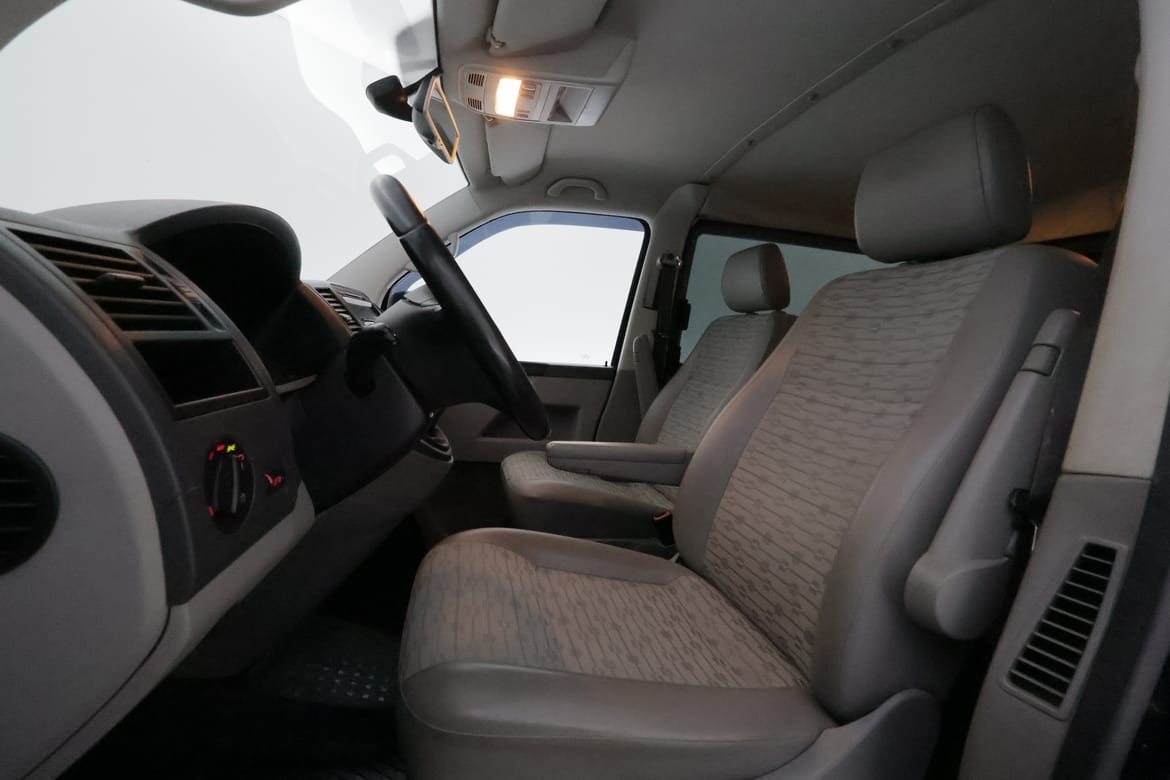 Volkswagen Transporter 2012 - miniatyr 9