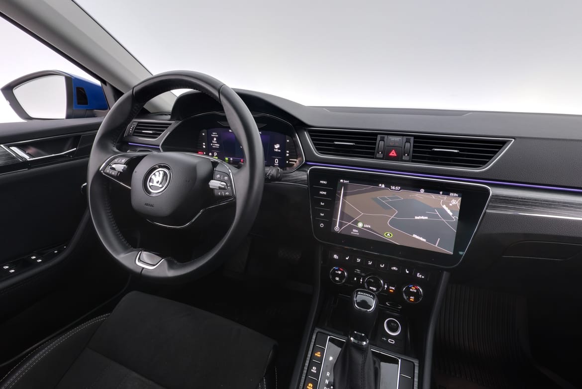 Škoda Superb 2023 - miniatyr 14