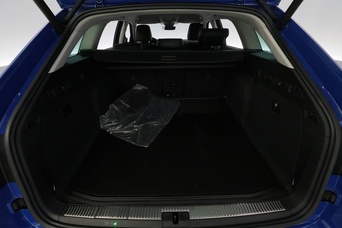 Škoda Superb 2023 - miniatyr 8