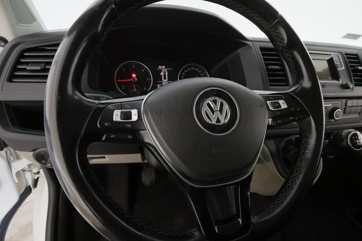 Volkswagen Transporter 2019 - miniatyr 14