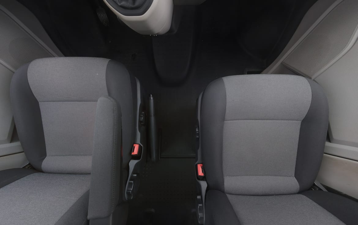 Volkswagen Transporter 2019 - miniatyr 15