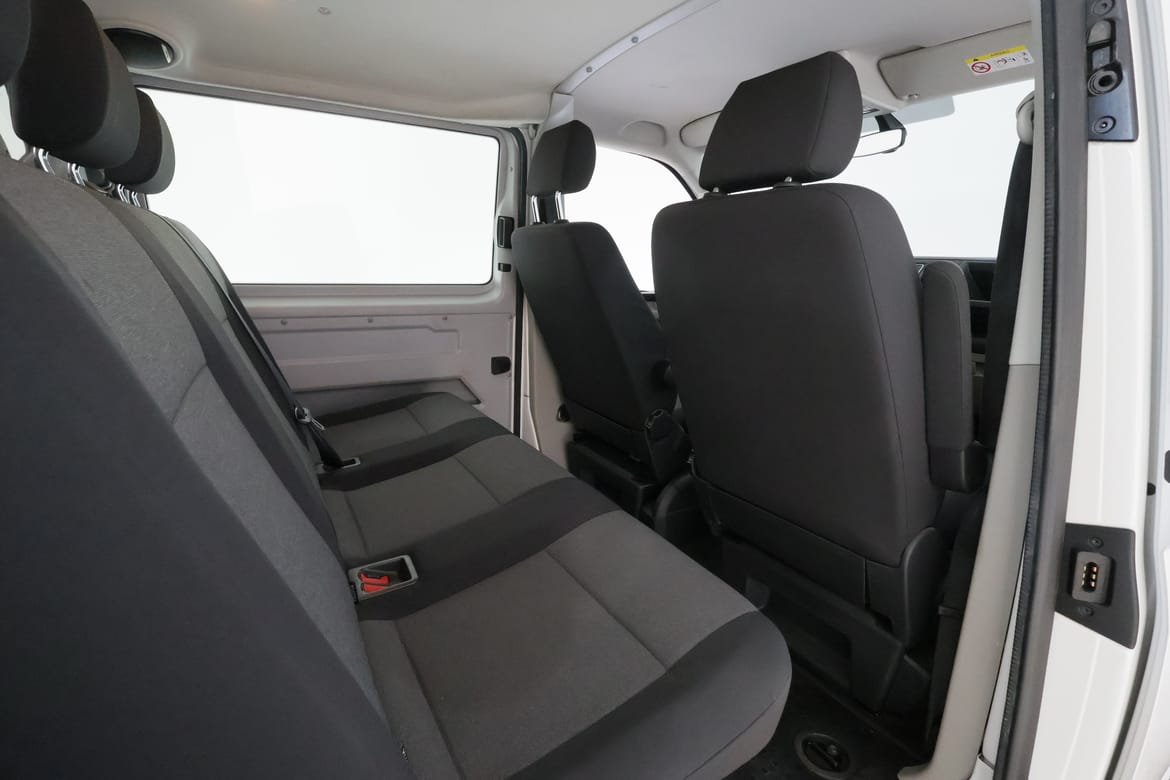 Volkswagen Transporter 2019 - miniatyr 17