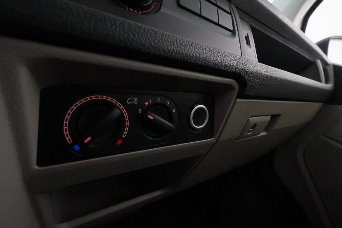Volkswagen Transporter 2019 - miniatyr 20