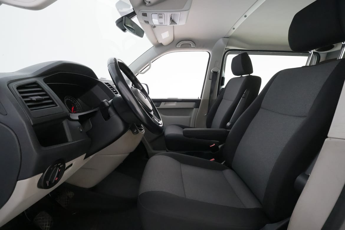 Volkswagen Transporter 2019 - miniatyr 8