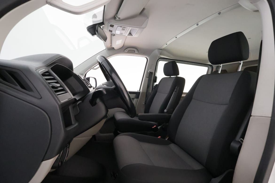 Volkswagen Transporter 2019 - miniatyr 9