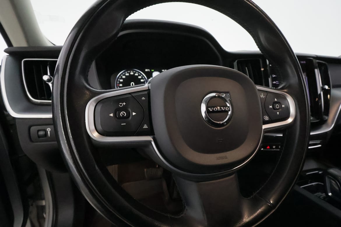 Volvo XC60 2021 - miniatyr 17